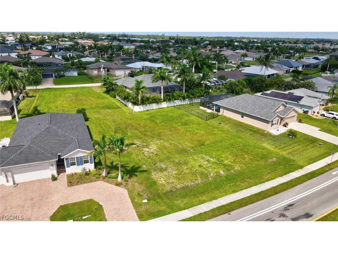 2536 Surfside Boulevard Cape Coral FL 33914 2026009075 image15