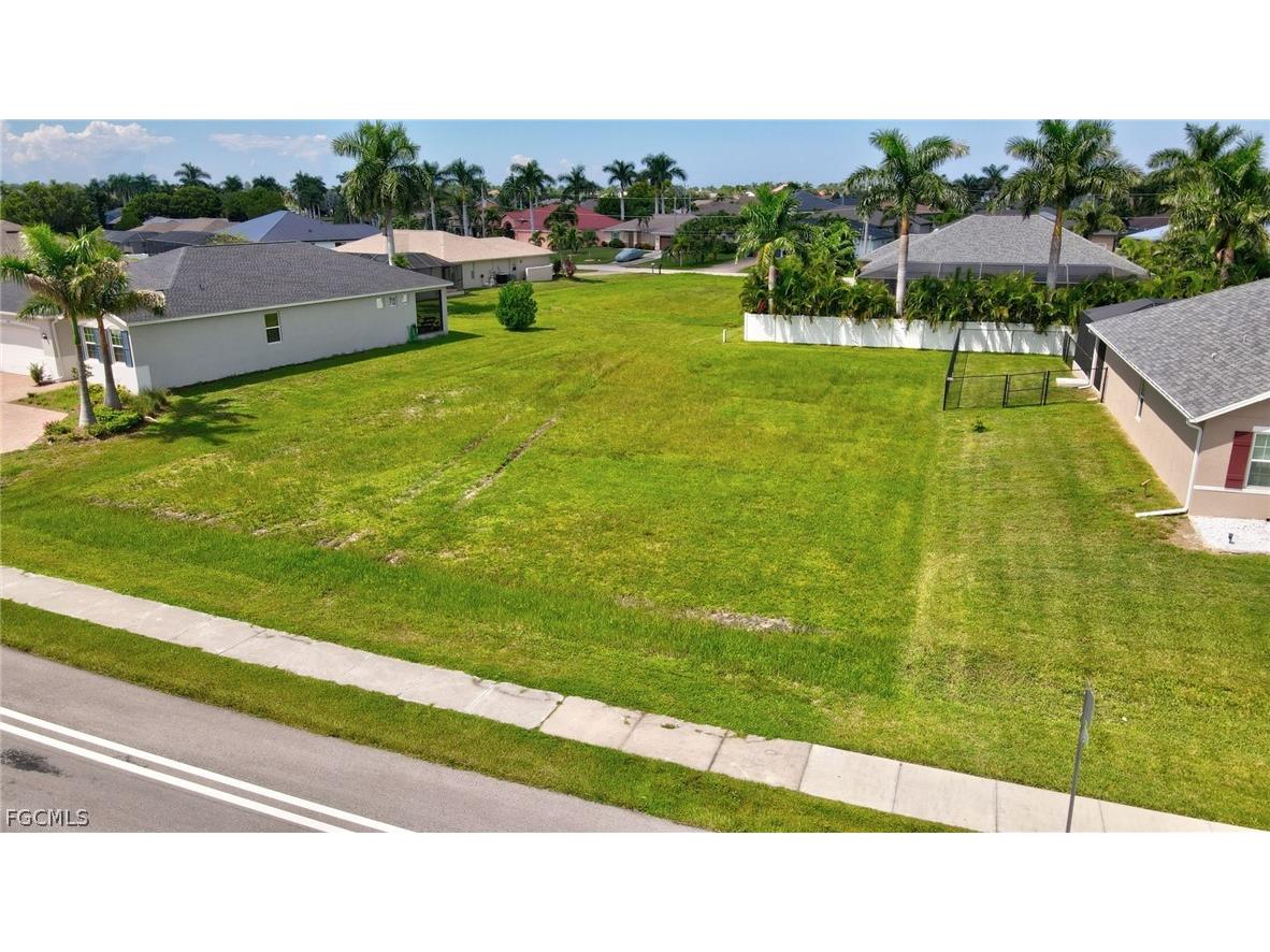 2536 Surfside Boulevard Cape Coral FL 33914 2026009075 image17