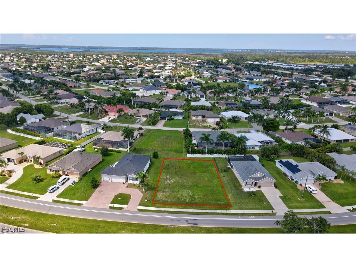 2536 Surfside Boulevard Cape Coral FL 33914 2026009075 image2