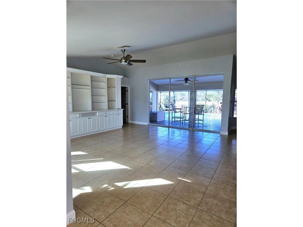2537 SW 29th Terrace Cape Coral FL 33914 2026006067 image4