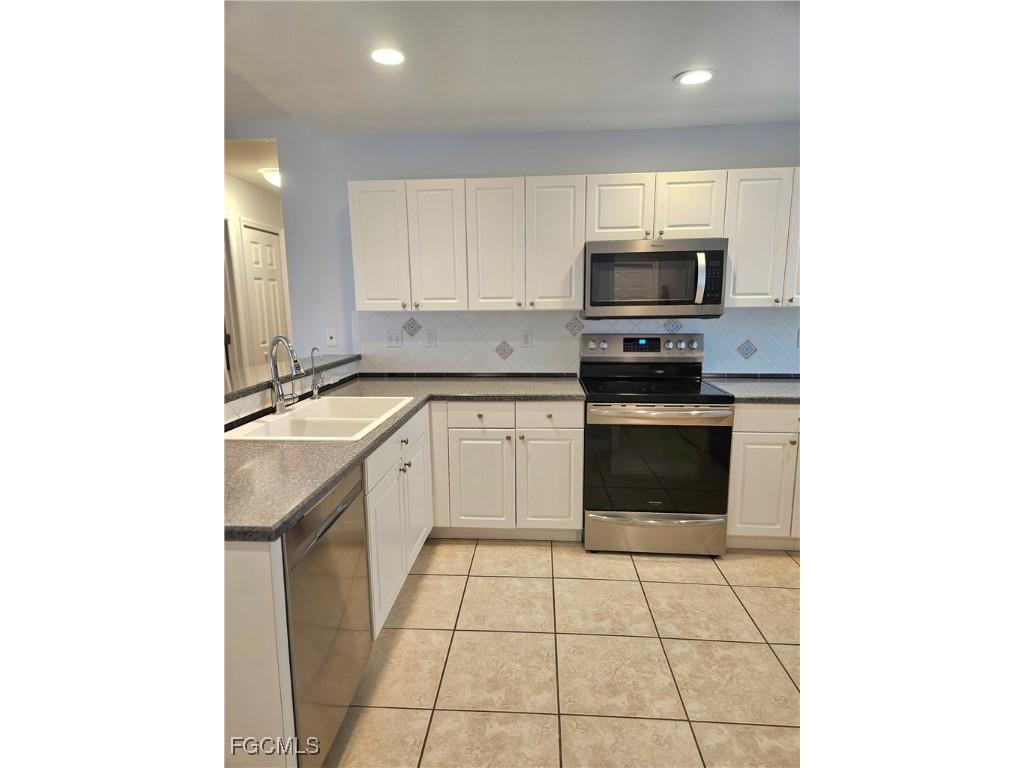 2537 SW 29th Terrace Cape Coral FL 33914 2026006067 image9