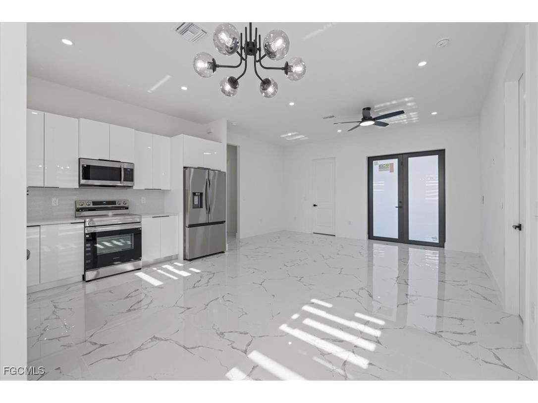 2537 Sunniland Boulevard Lehigh Acres FL 33971 2025020495 image8