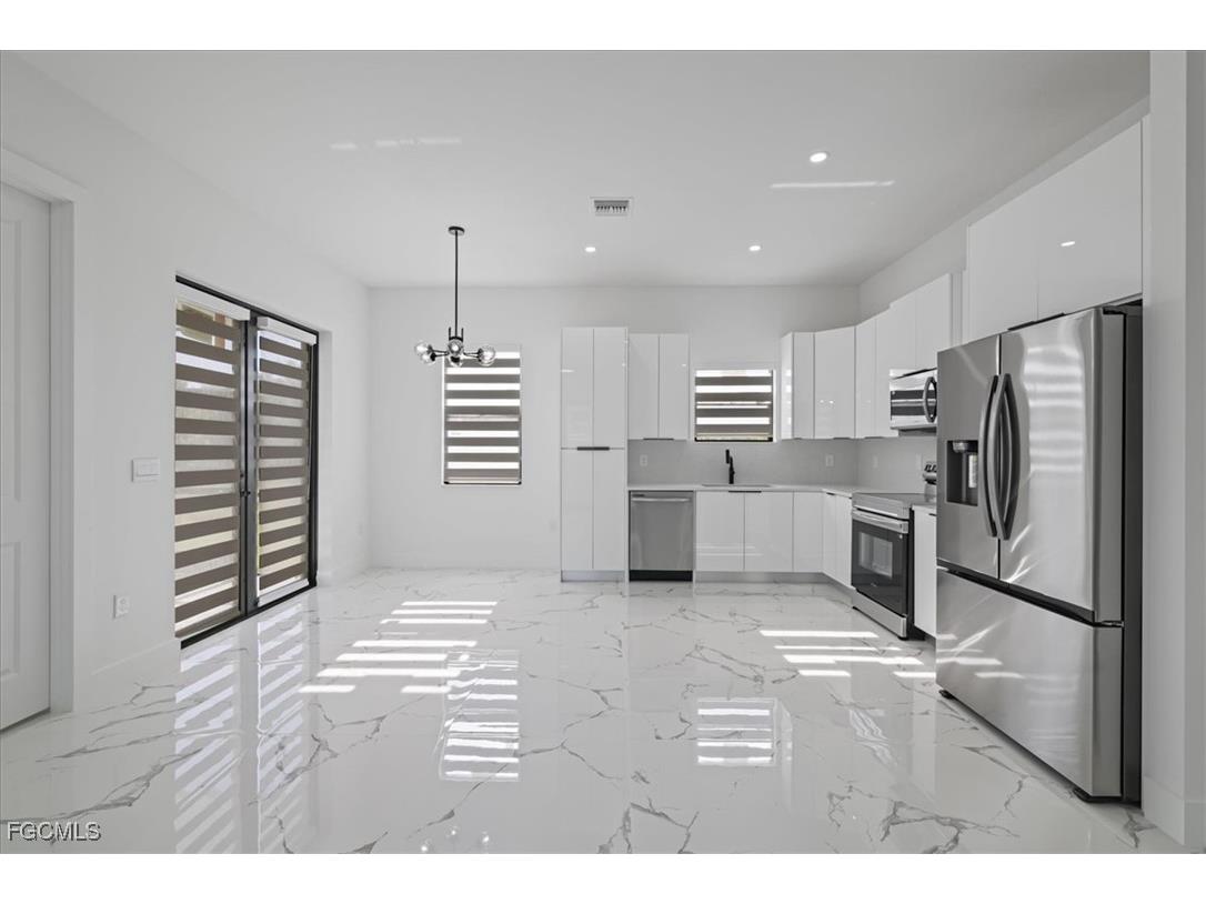 2537 Sunniland Boulevard Lehigh Acres FL 33971 2025020495 image9