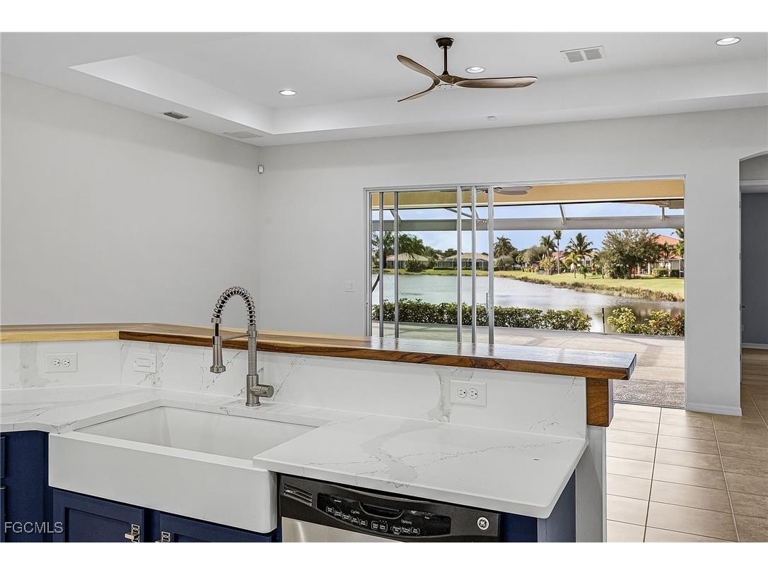 2538 Ashbury Circle Cape Coral FL 33991 2025025511 image10