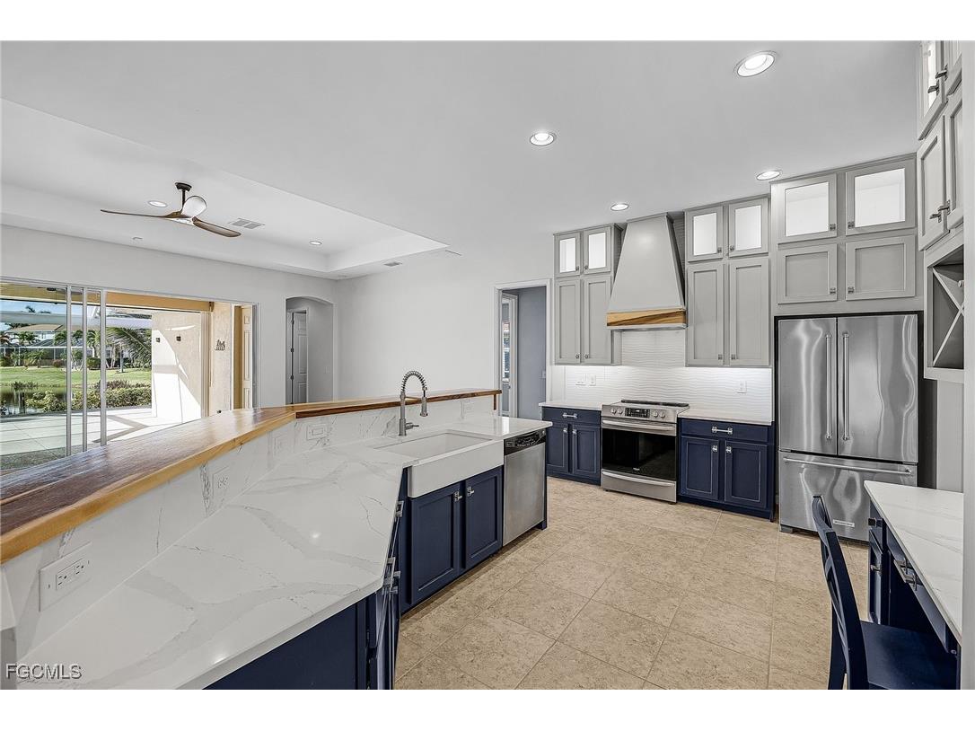 2538 Ashbury Circle Cape Coral FL 33991 2025025511 image11