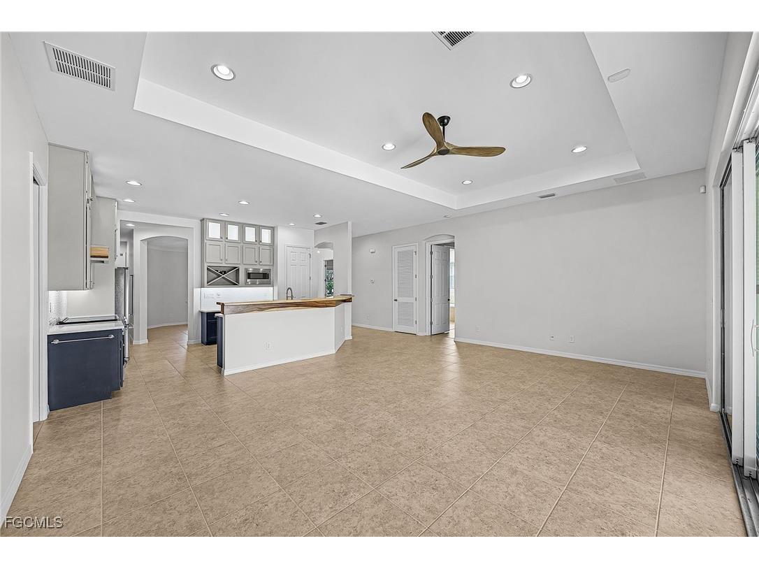 2538 Ashbury Circle Cape Coral FL 33991 2025025511 image18