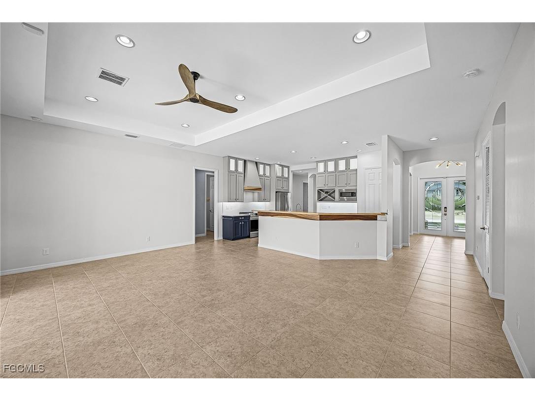 2538 Ashbury Circle Cape Coral FL 33991 2025025511 image19