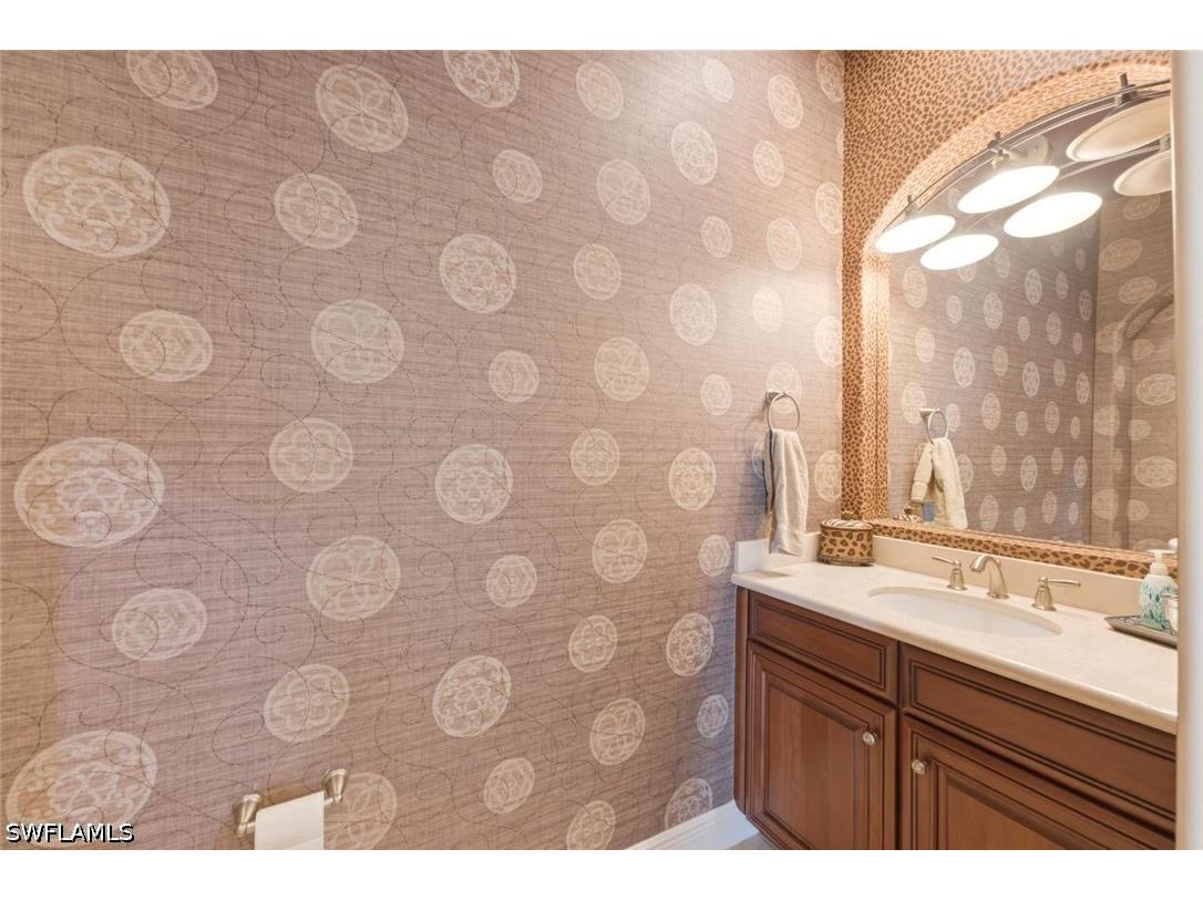 2538 Marquesa Royale Lane #PH 5-301 Naples FL 34109 226014407 image46