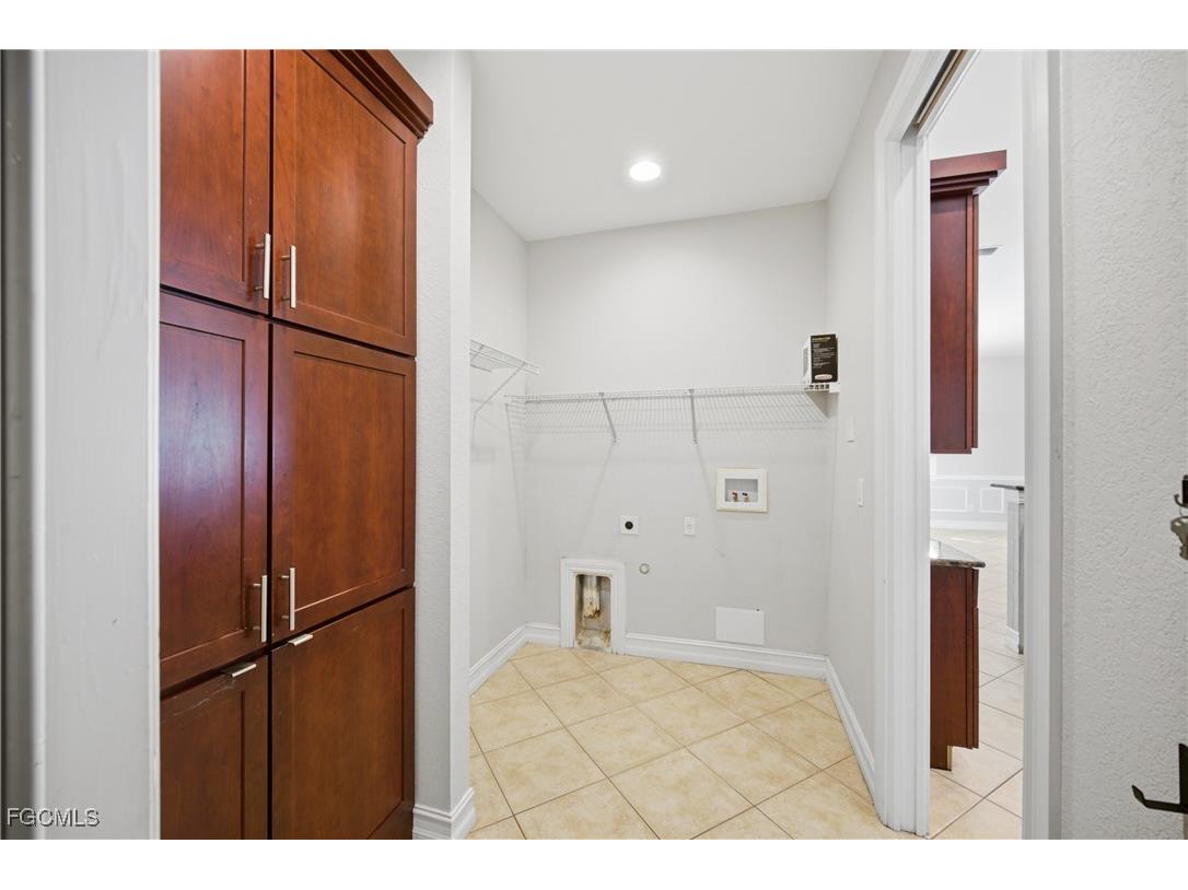 2538 SW 35th Lane Cape Coral FL 33914 2025012466 image15