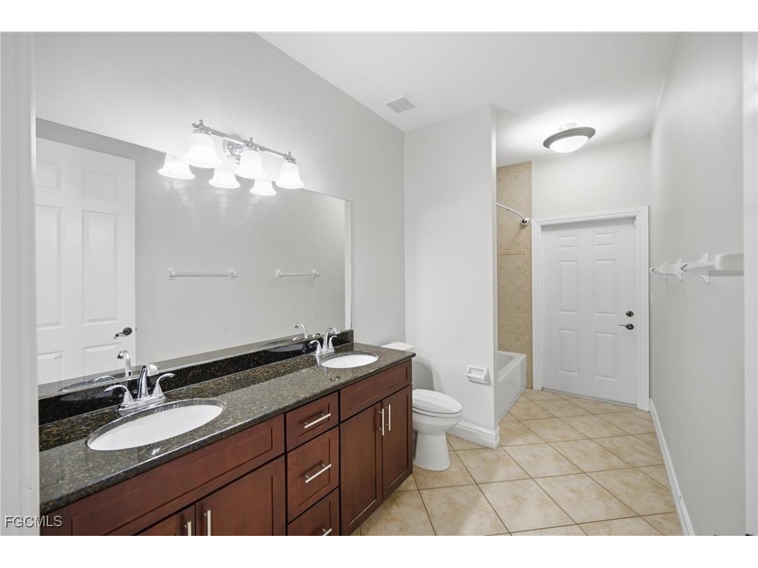 2538 SW 35th Lane Cape Coral FL 33914 2025012466 image17