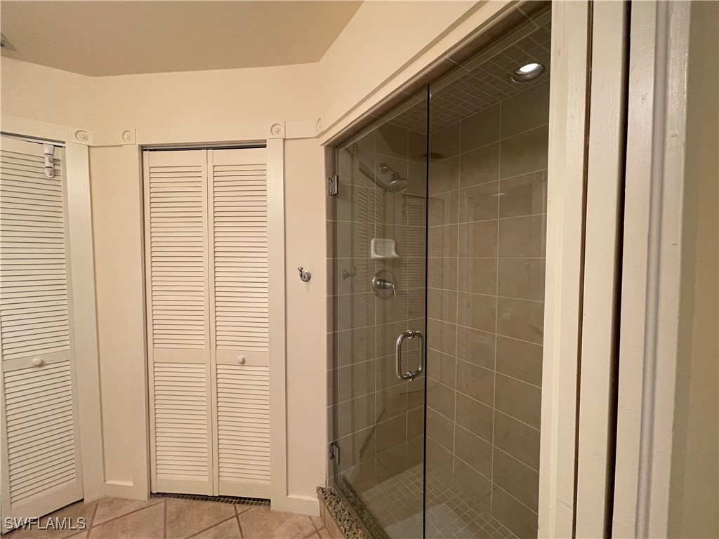 254 6th Avenue S #8 Naples FL 34102 225041354 image22
