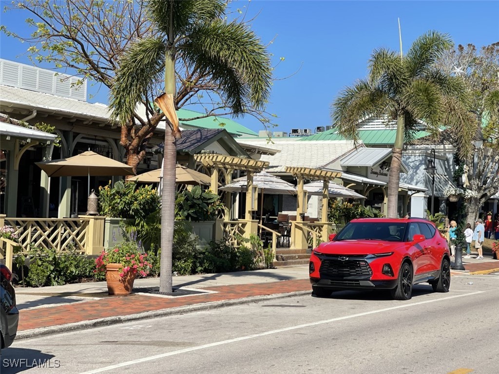 254 6th Avenue S #8 Naples FL 34102 225041354 image46