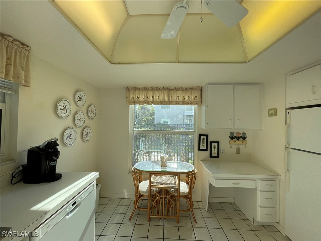 254 6th Avenue S #8 Naples FL 34102 225041354 image5