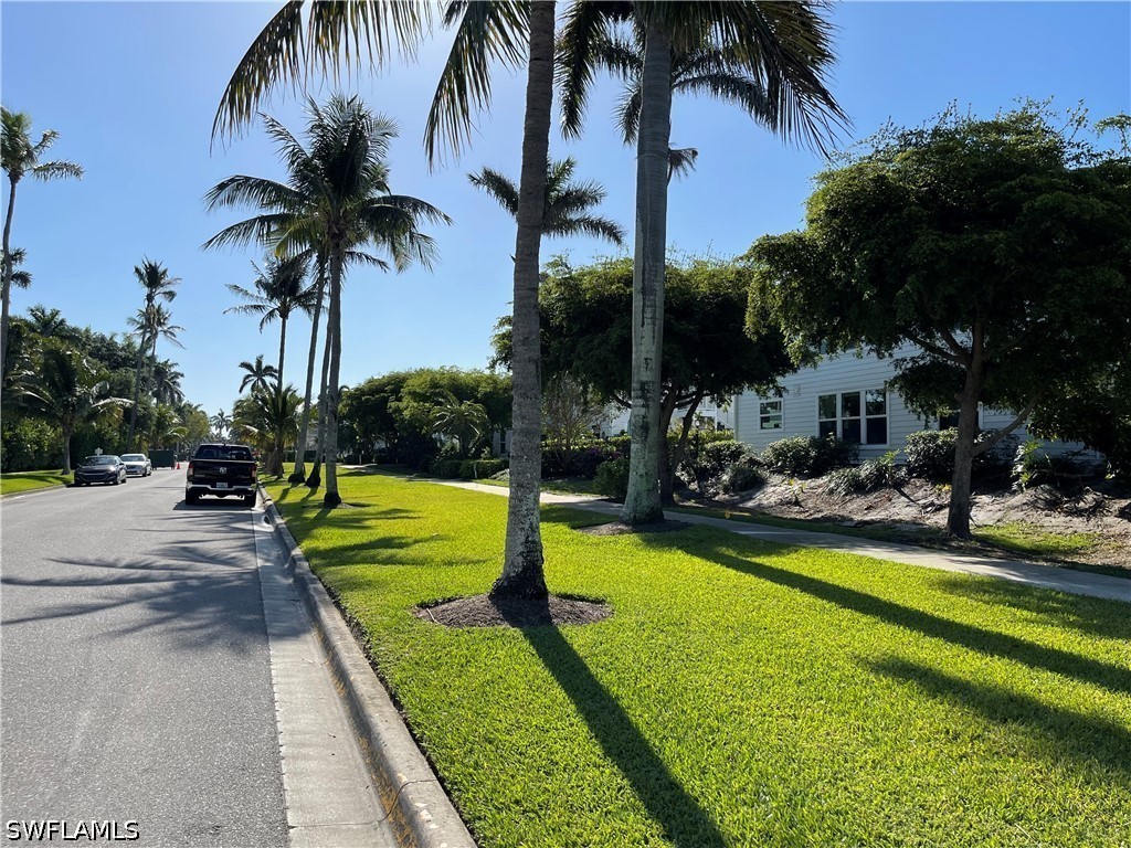 254 6th Avenue S #8 Naples FL 34102 226012853 image37