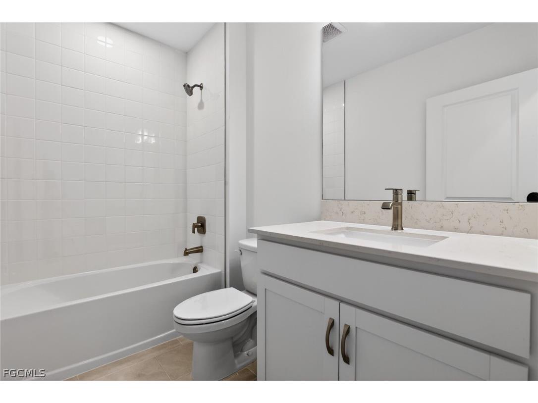 254 Lakeside Breeze Way Lehigh Acres FL 33936 2026012629 image11
