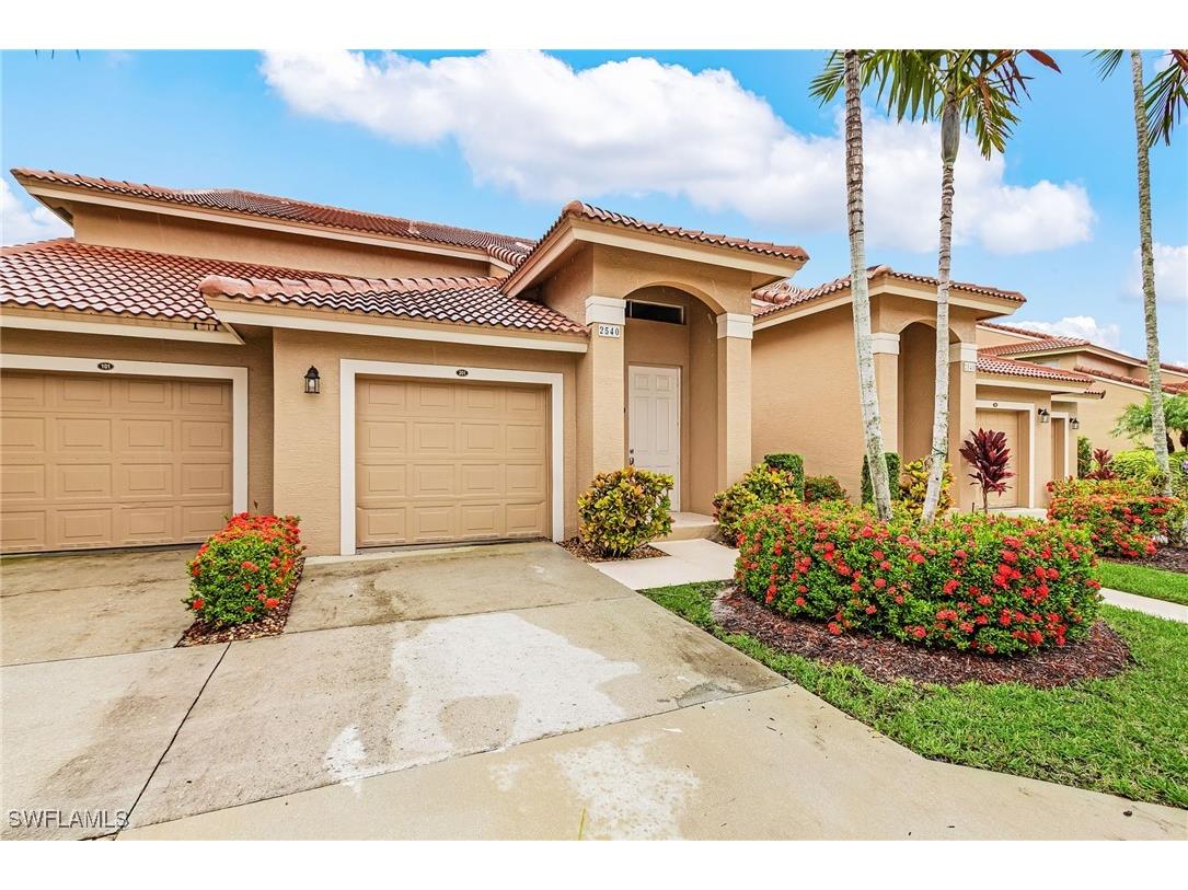 2540 Aspen Creek Lane S #201 Naples FL 34119 225067371 image1