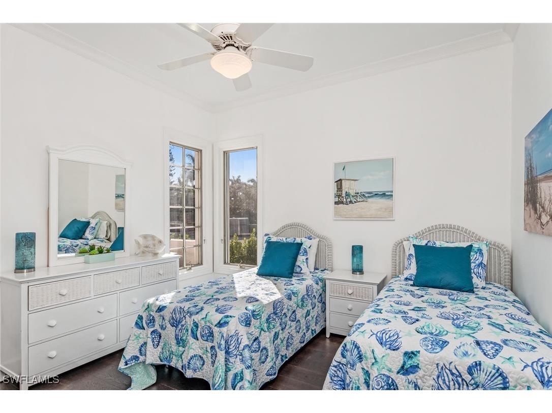 2540 Half Moon Walk Naples FL 34102 225055036 image33