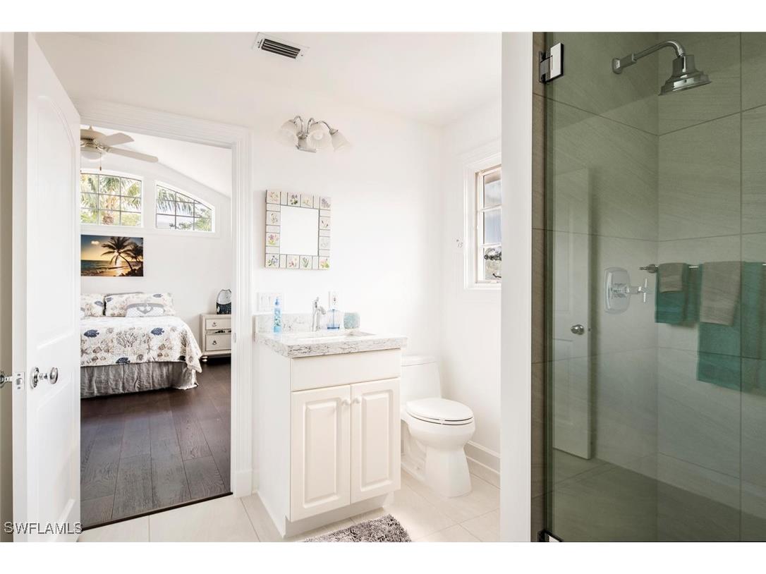 2540 Half Moon Walk Naples FL 34102 225055036 image36