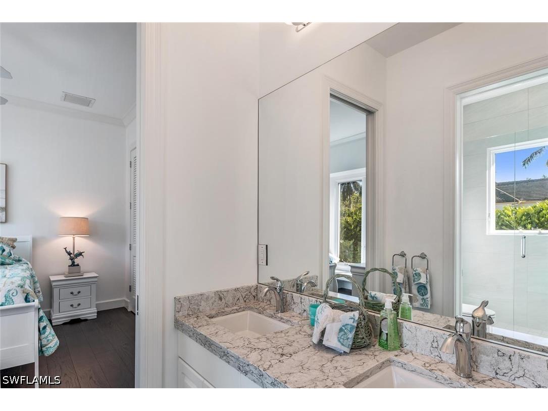 2540 Half Moon Walk Naples FL 34102 226020105 image32