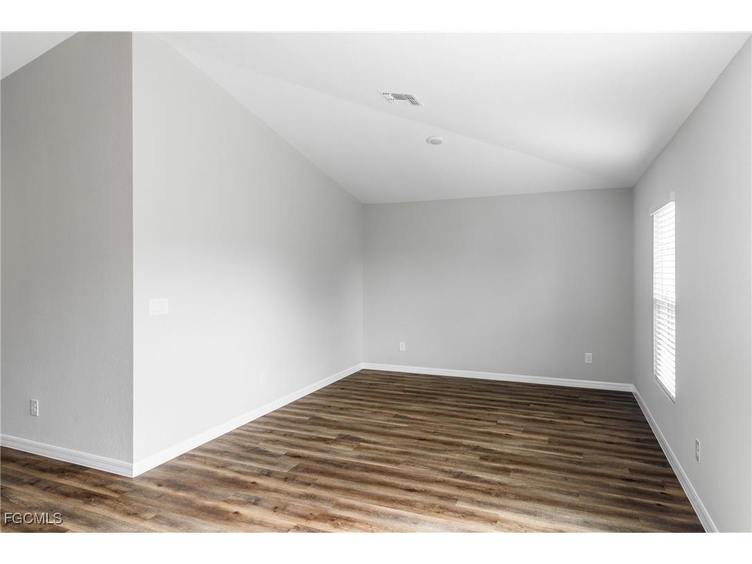 2540 NW 19th Place Cape Coral FL 33993 2025021002 image8