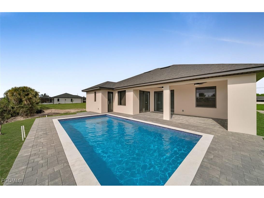 2540 NW 6th Terrace Cape Coral FL 33993 2025022438 image2
