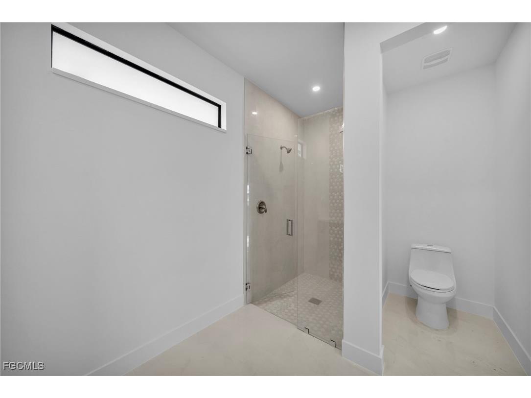 2540 NW 6th Terrace Cape Coral FL 33993 2025022438 image24