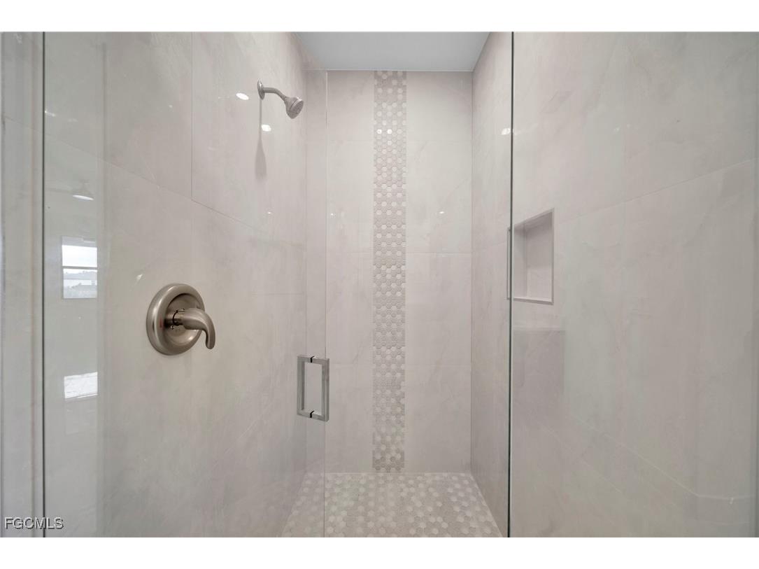 2540 NW 6th Terrace Cape Coral FL 33993 2025022438 image25