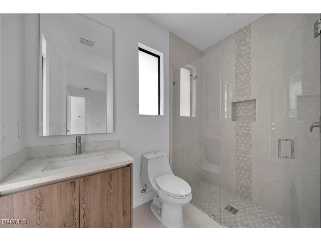 2540 NW 6th Terrace Cape Coral FL 33993 2025022438 image28