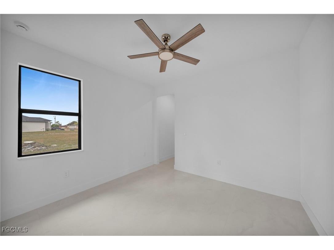 2540 NW 6th Terrace Cape Coral FL 33993 2025022438 image30