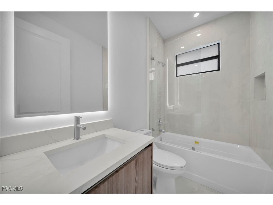 2540 NW 6th Terrace Cape Coral FL 33993 2025022438 image31