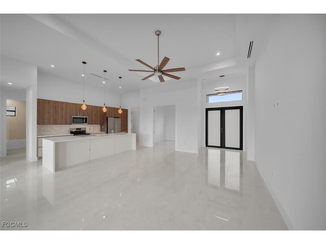 2540 NW 6th Terrace Cape Coral FL 33993 2025022438 image7