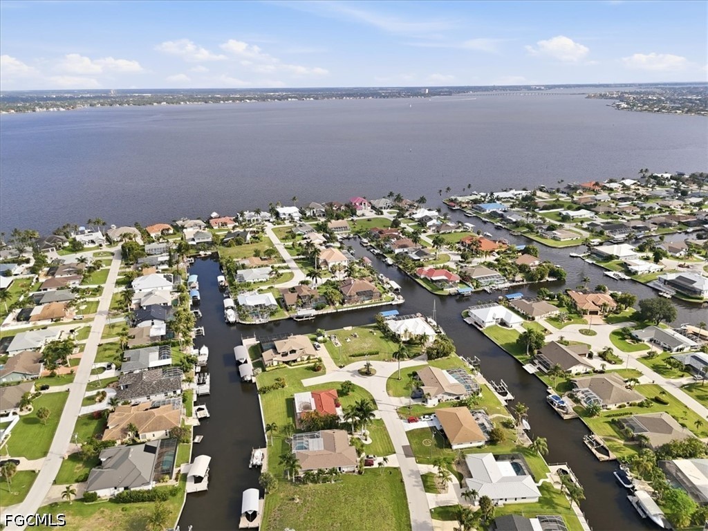 2540 SE 25th Avenue Cape Coral FL 33904 2026025376 image8