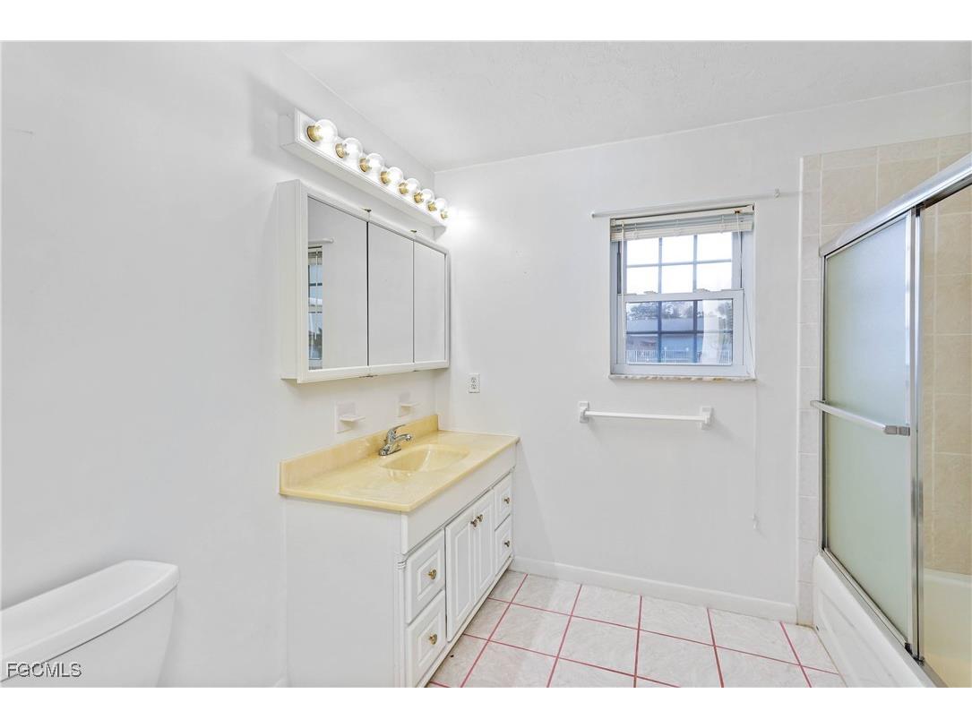 2540 Shelby Parkway Cape Coral FL 33904 2025017600 image10