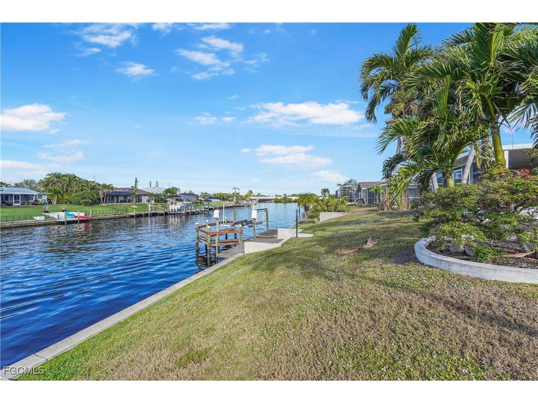 2540 Shelby Parkway Cape Coral FL 33904 2025017600 image16