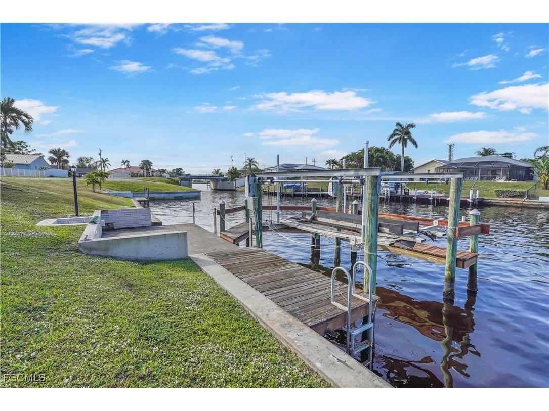2540 Shelby Parkway Cape Coral FL 33904 2025017600 image21