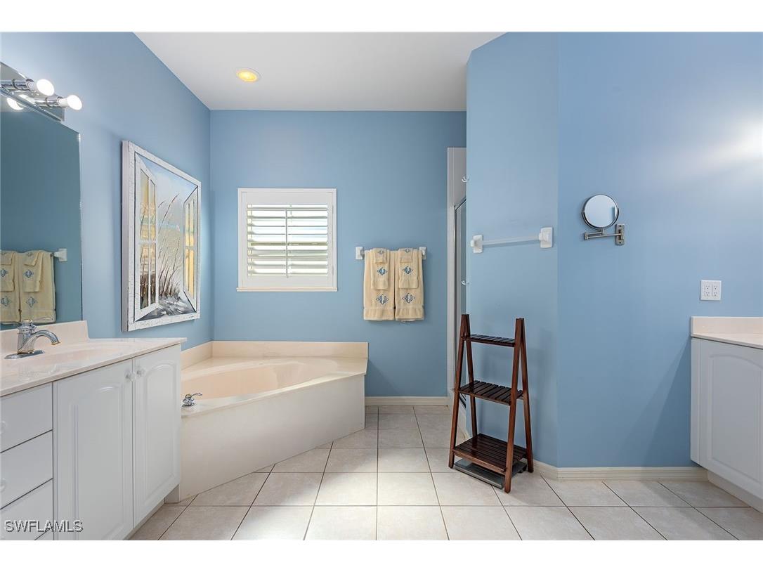 2540 Talon Court #503 Naples FL 34105 225075429 image7