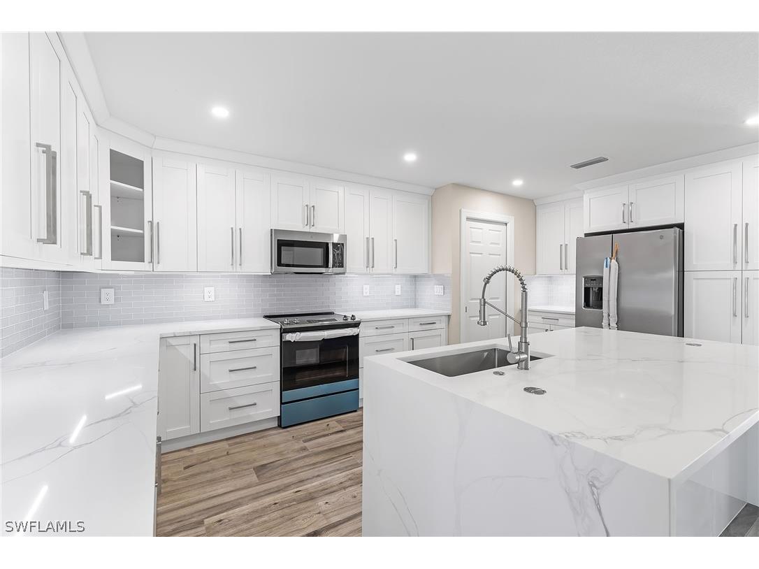 2541 Diplomat Parkway W Cape Coral FL 33993 223002752 image1