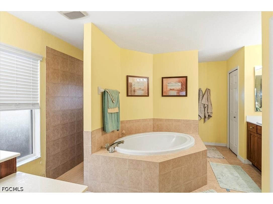 2541 NW 21st Avenue Cape Coral FL 33993 2026029441 image16