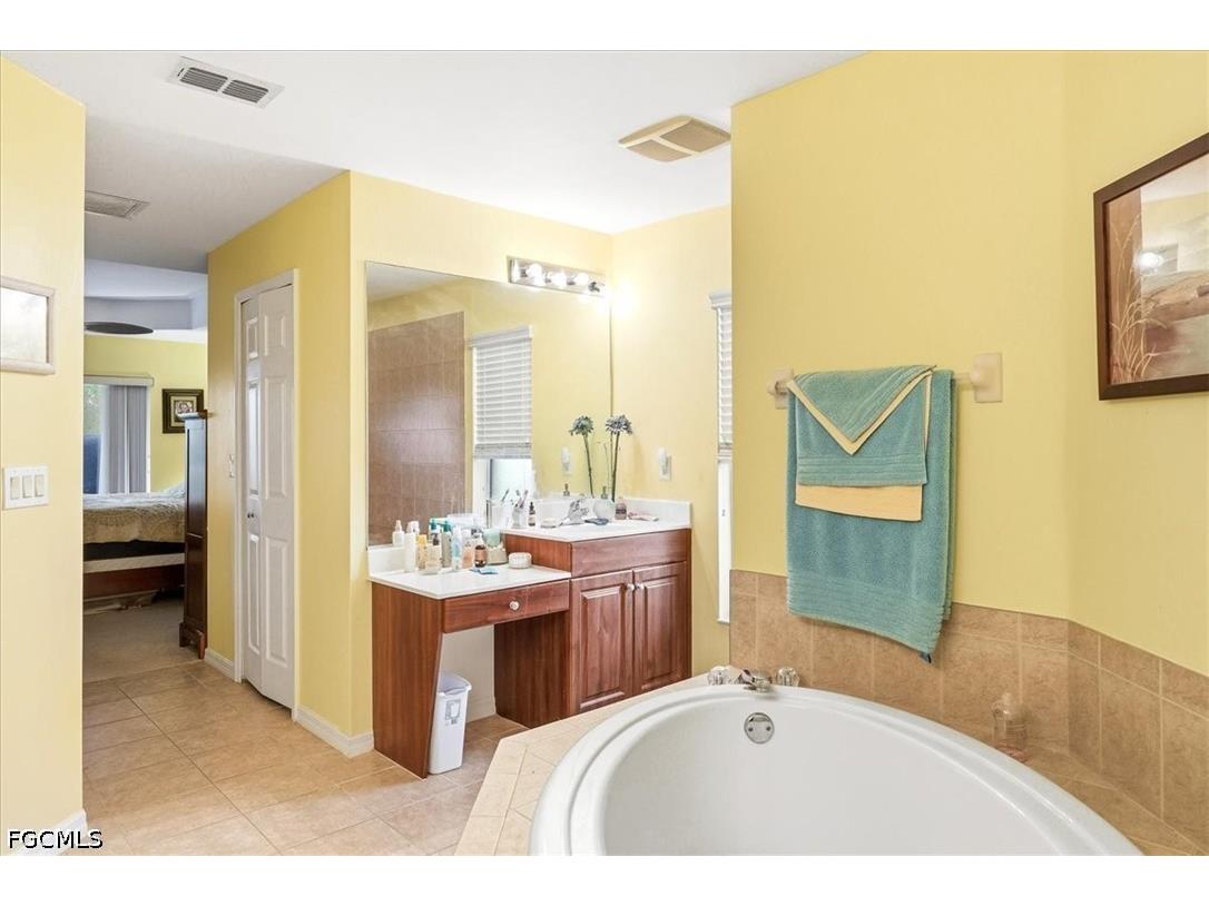 2541 NW 21st Avenue Cape Coral FL 33993 2026029441 image18