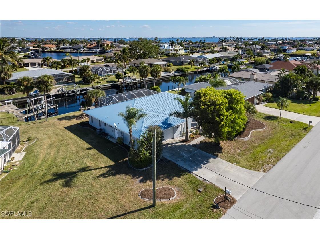 2541 SE 21st Avenue Cape Coral FL 33904 224098579 image1