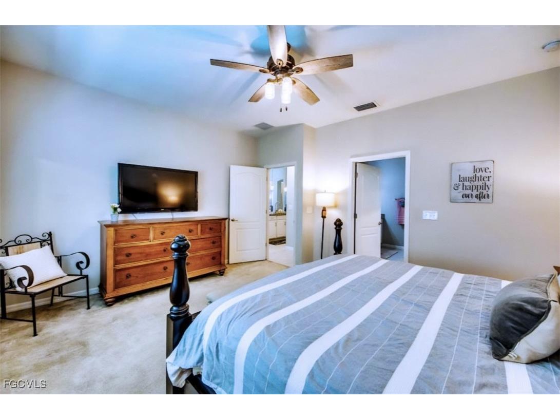 2541 SW 13th Avenue Cape Coral FL 33914 2025020539 image14