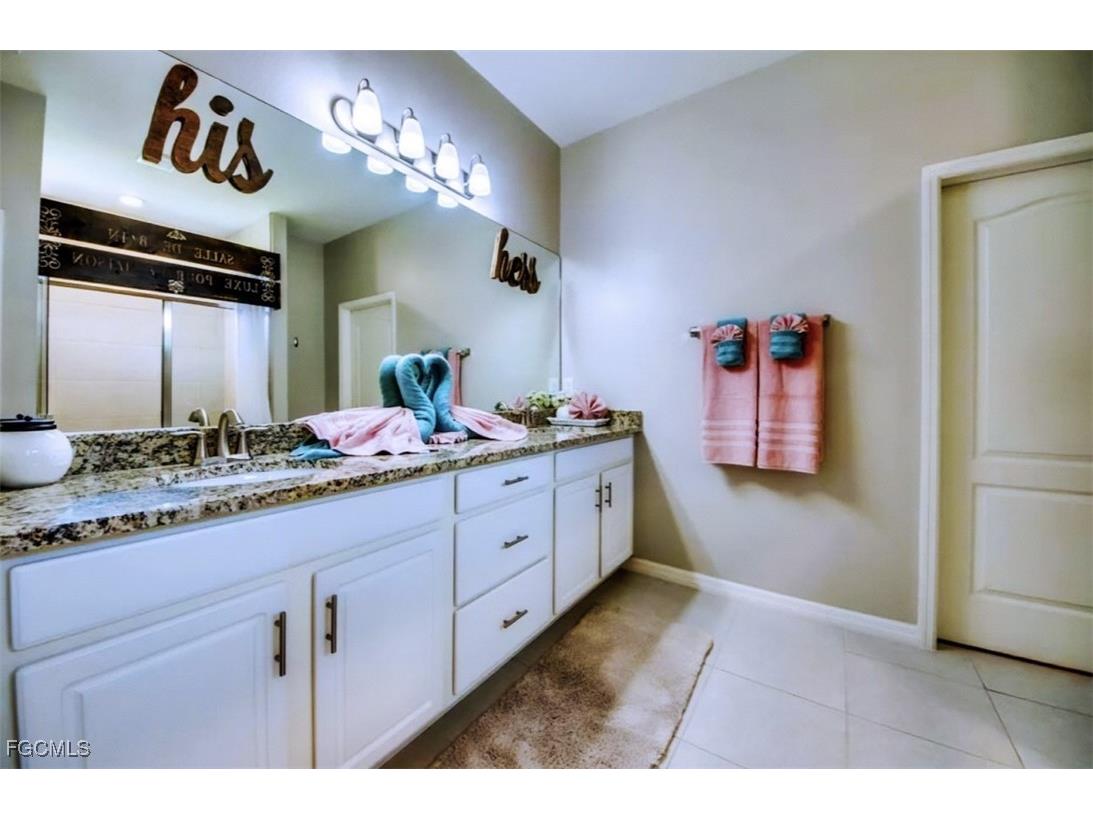 2541 SW 13th Avenue Cape Coral FL 33914 2025020539 image16