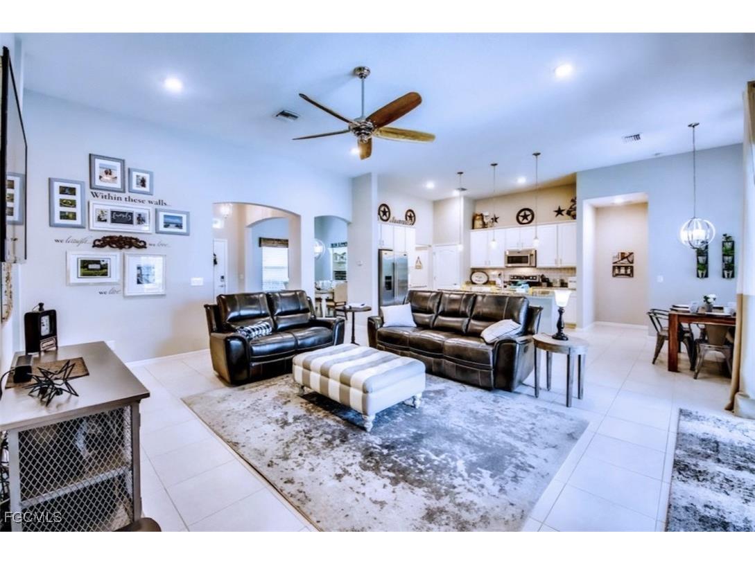 2541 SW 13th Avenue Cape Coral FL 33914 2025020539 image5