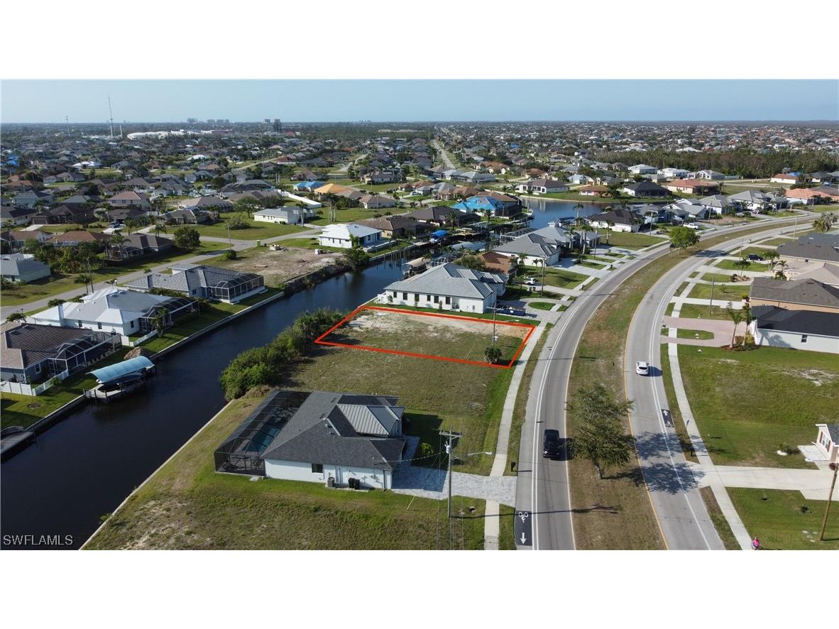 2541 Surfside Boulevard Cape Coral FL 33914 223047670 image1