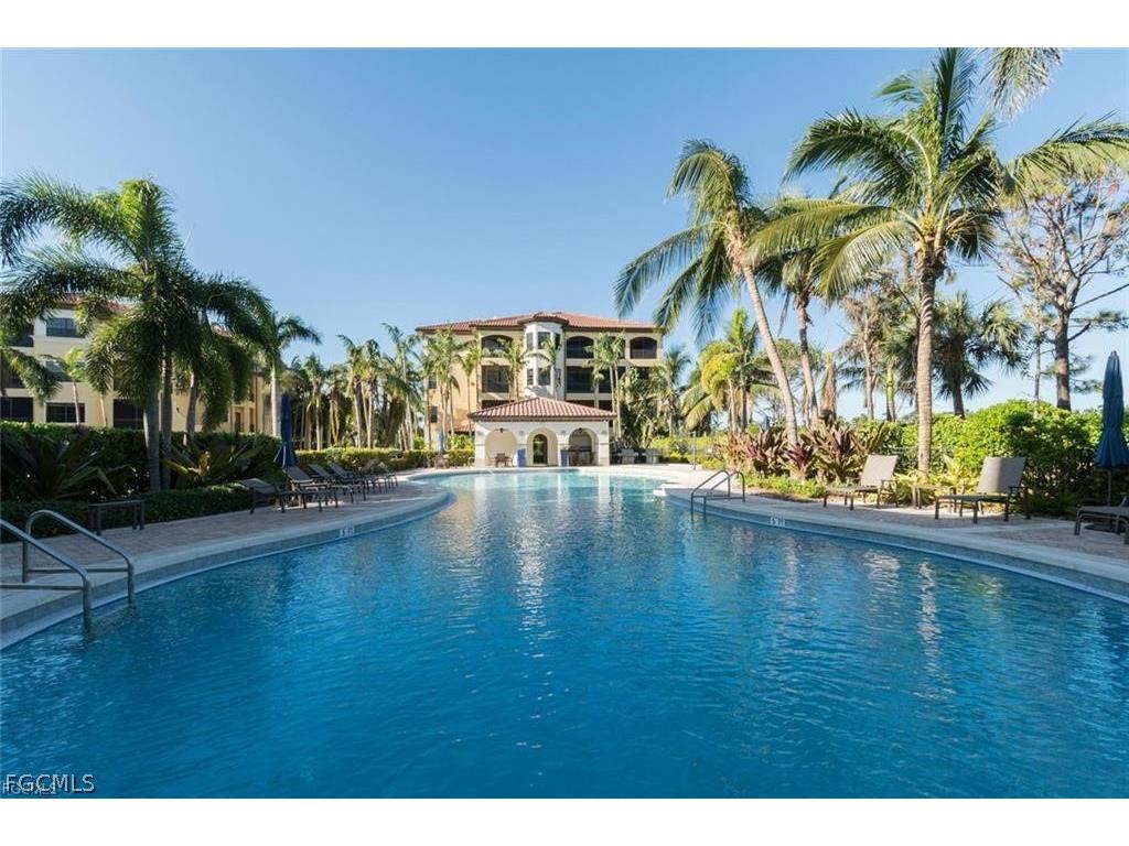 2542 Marquesa Royale Lane #6 Naples FL 34109 2026012432 image1