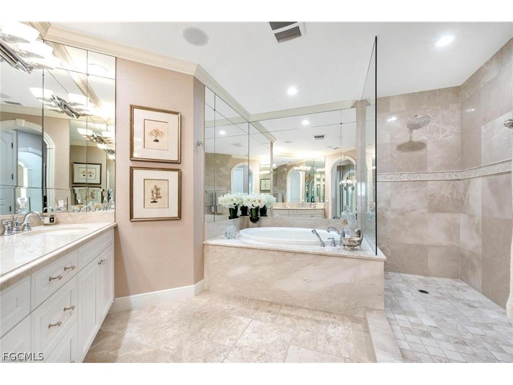 2542 Marquesa Royale Lane #6 Naples FL 34109 2026012432 image11