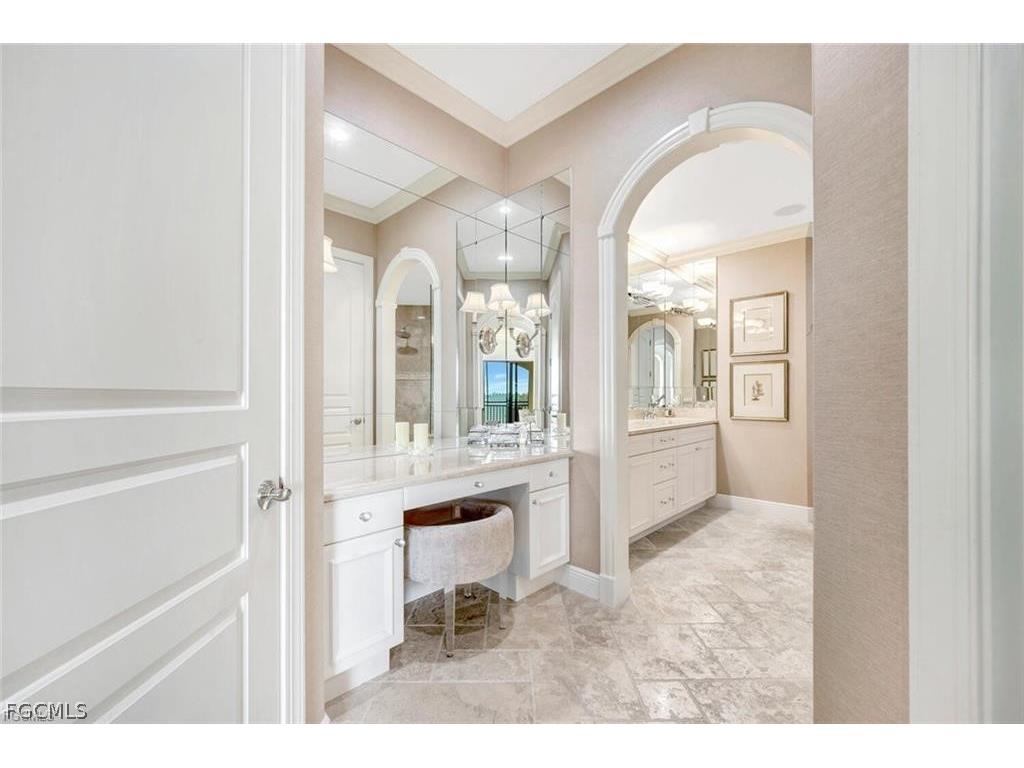 2542 Marquesa Royale Lane #6 Naples FL 34109 2026012432 image13