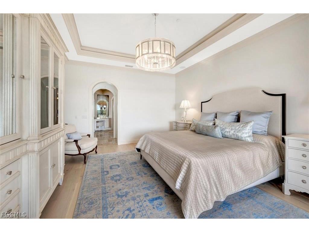 2542 Marquesa Royale Lane #6 Naples FL 34109 2026012432 image18