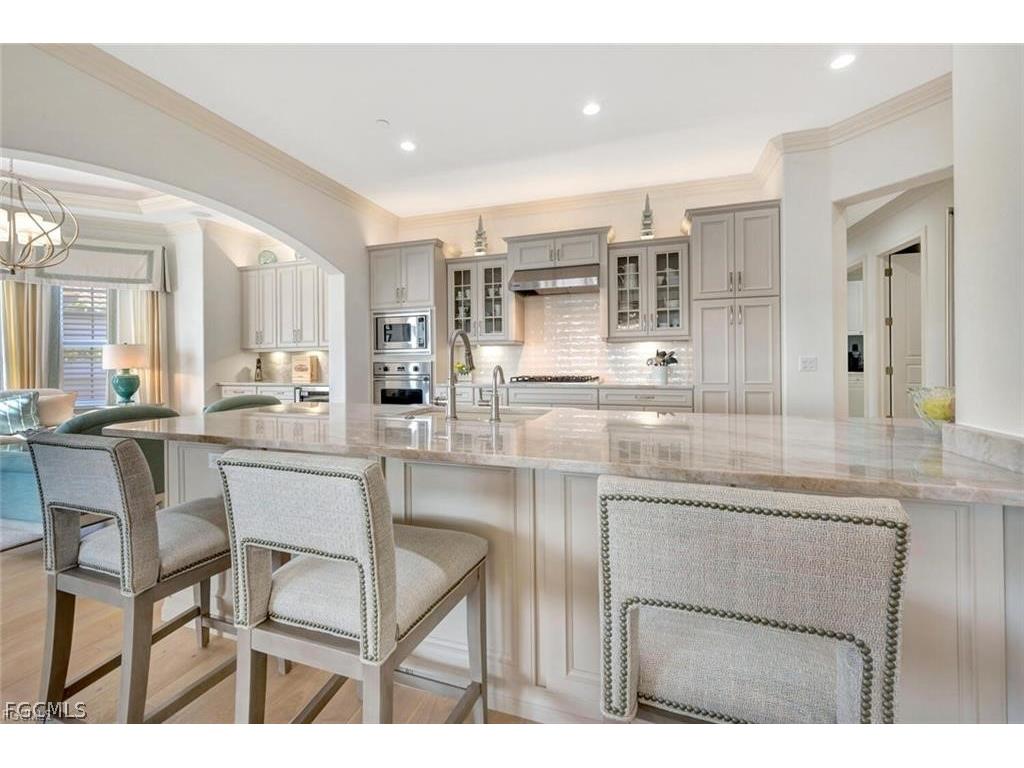2542 Marquesa Royale Lane #6 Naples FL 34109 2026012432 image26