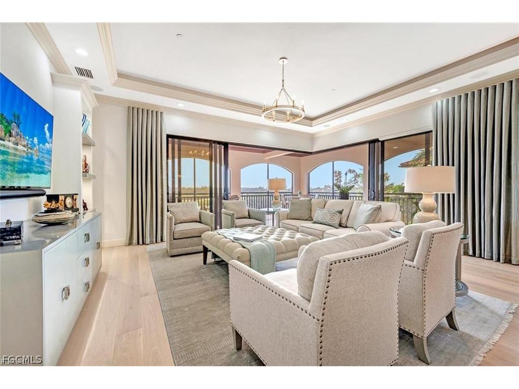 2542 Marquesa Royale Lane #6 Naples FL 34109 2026012432 image28